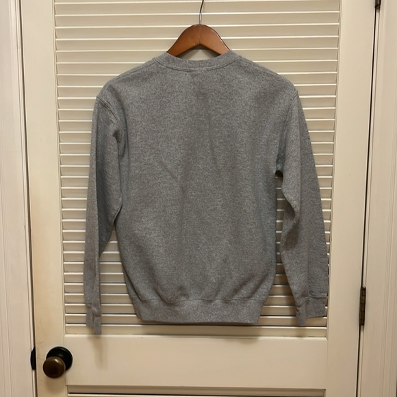“Gumbo Weather” Sweatshirt in Grey, Size Small, EUC - Picture 10 of 16